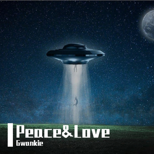 把鸡巴塞入小穴里操起来
