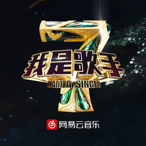 把鸡巴塞入小穴里操起来
